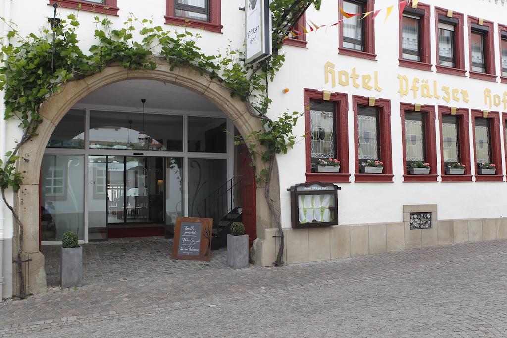 Hotel-Restaurant Pfaelzer Hof Edenkoben Exteriör bild