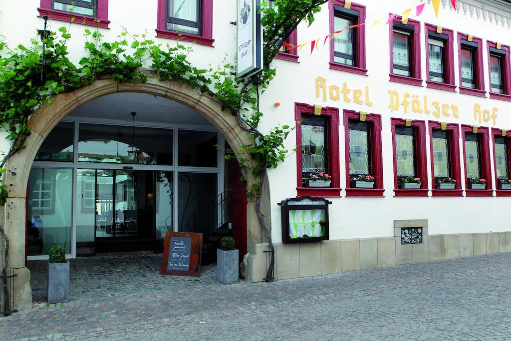 Hotel-Restaurant Pfaelzer Hof Edenkoben Exteriör bild